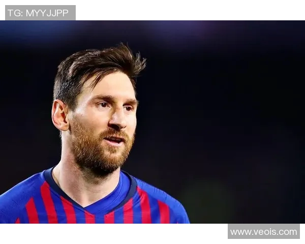 足球明星的时尚休闲穿搭揭秘引领潮流的运动风格与个性魅力 足球明星的时尚休闲穿搭揭秘引领潮流的运动风格与个性魅力