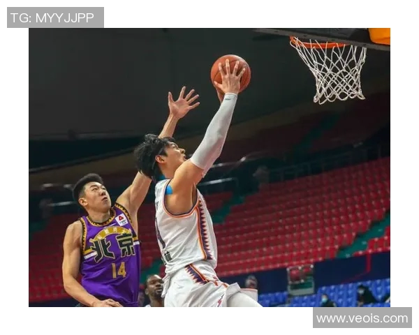 上海与广东篮球对决比分揭晓精彩瞬间回顾与分析