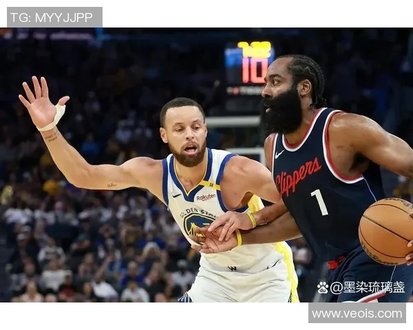 勇士与快船激战12月24日精彩对决回顾与分析 勇士与快船激战12月24日精彩对决回顾与分析